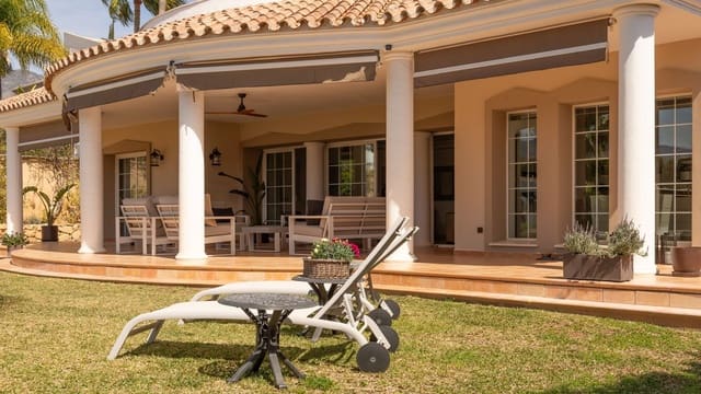 4 sovrum Villa till salu i Mijas Costa, Mijas med pool garage - 1 600 000 € (Ref: 9145616)