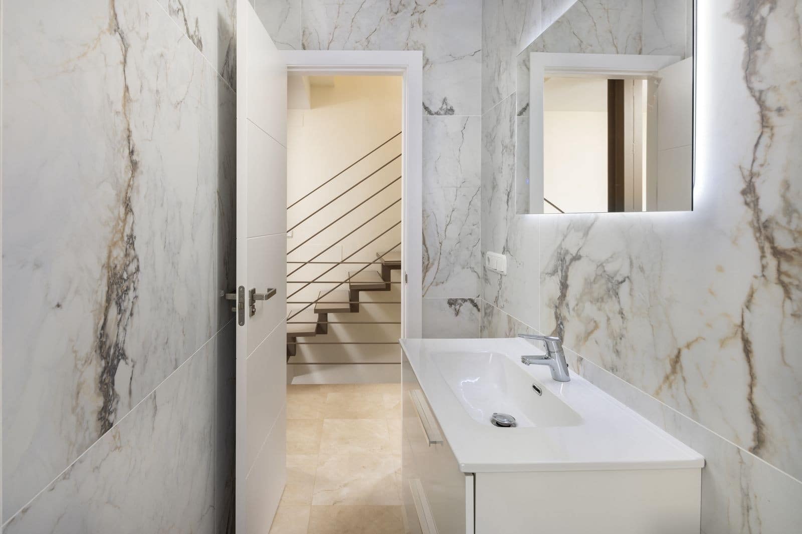 4 soveværelse Byhus til salg i Malaga by - € 1.050.000 (Ref: 9145617)