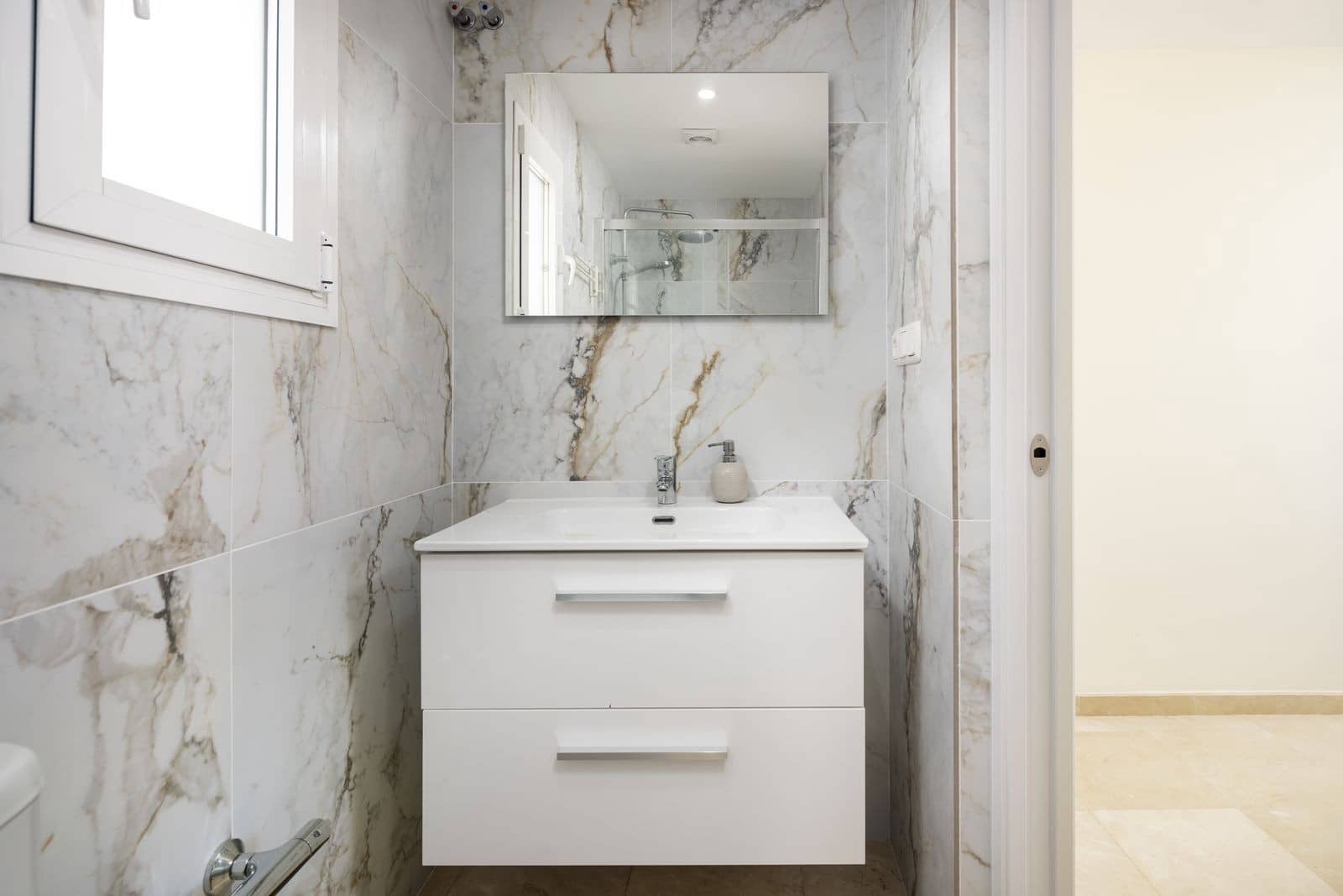 4 soveværelse Byhus til salg i Malaga by - € 1.050.000 (Ref: 9145617)