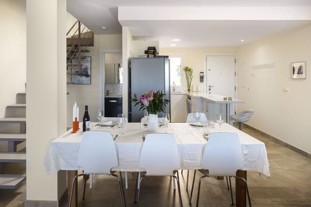 4 soverom Hus til salgs i El Palo, Málaga by - € 999 000 (Ref: 9145617)
