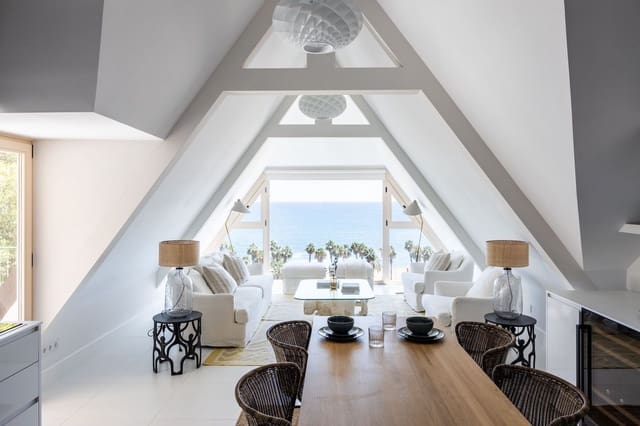 2 sovrum Takvåning till salu i Málaga stad med pool garage - 1 590 000 € (Ref: 9147276)