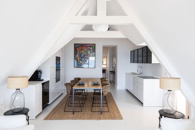 2 sovrum Takvåning till salu i Málaga stad med pool garage - 1 590 000 € (Ref: 9147276)