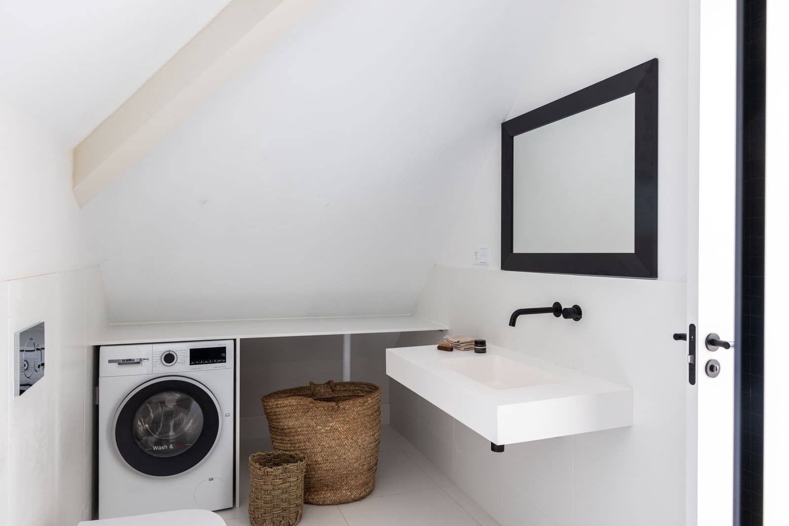 2 soverom Penthouse til salgs i Malaga by med svømmebasseng garasje - € 1 590 000 (Ref: 9147276)