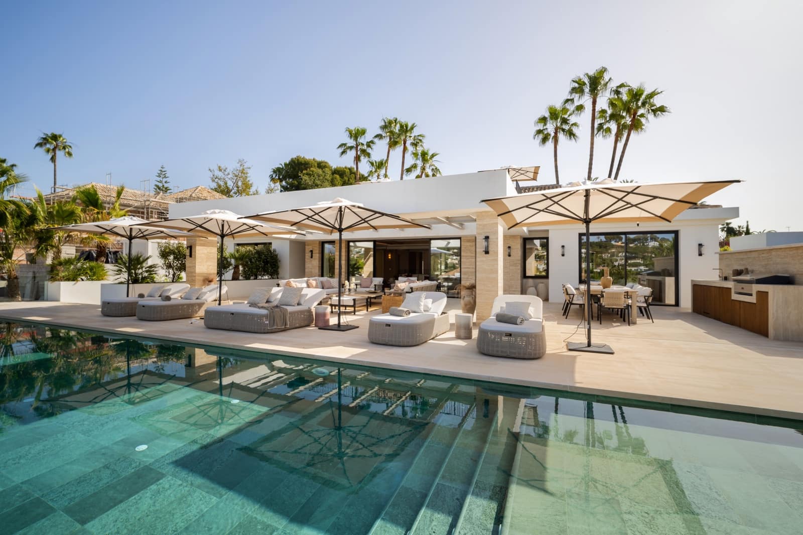 6 bedroom Villa for sale in Marbella with pool garage - € 8,650,000 (Ref: 9159551)