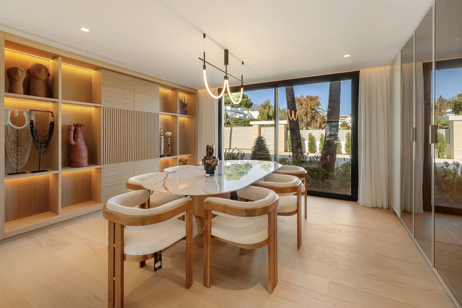 6 bedroom Villa for sale in Marbella with pool garage - € 8,650,000 (Ref: 9159551)