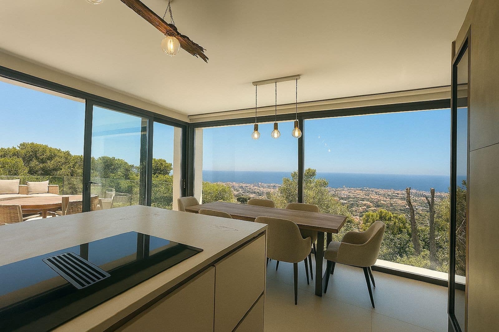 4 bedroom Villa for sale in Marbella with pool garage - € 2,390,000 (Ref: 9159553)