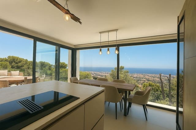 4 sovrum Villa till salu i Marbella med pool garage - 2 390 000 € (Ref: 9159553)