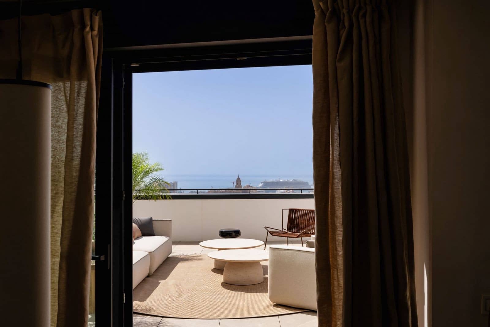 4 sypialnia Apartament na sprzedaż w Miasto Malaga z garażem - 2 200 000 € (Ref: 9161125)