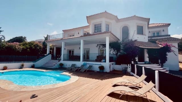 5 soveværelse Villa til salg i La Alcaidesa med swimmingpool garage - € 1.895.000 (Ref: 9174589)