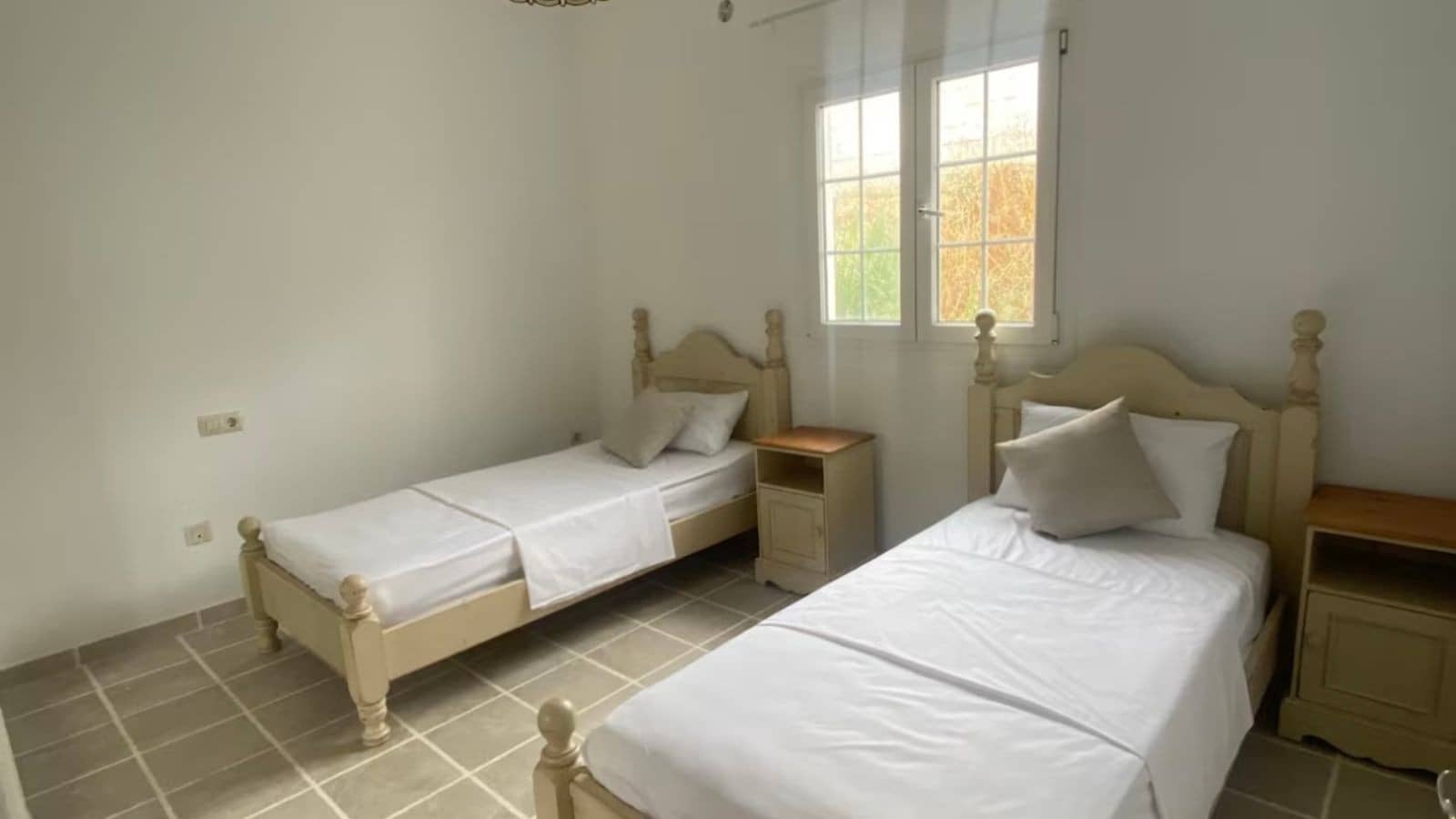 5 soveværelse Villa til salg i La Alcaidesa med swimmingpool garage - € 1.895.000 (Ref: 9174589)