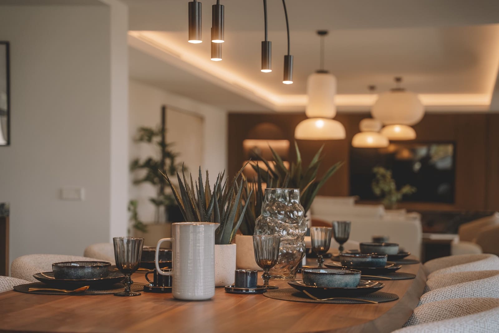 6 bedroom Villa for sale in Marbella with pool garage - € 3,975,000 (Ref: 9177732)