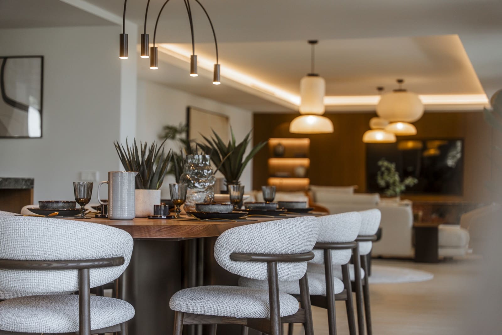 6 bedroom Villa for sale in Marbella with pool garage - € 3,975,000 (Ref: 9177732)