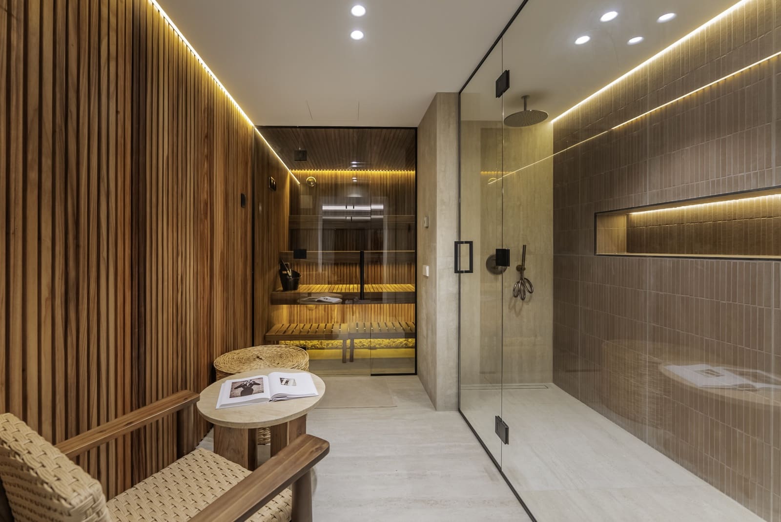 6 bedroom Villa for sale in Marbella with pool garage - € 3,975,000 (Ref: 9177732)