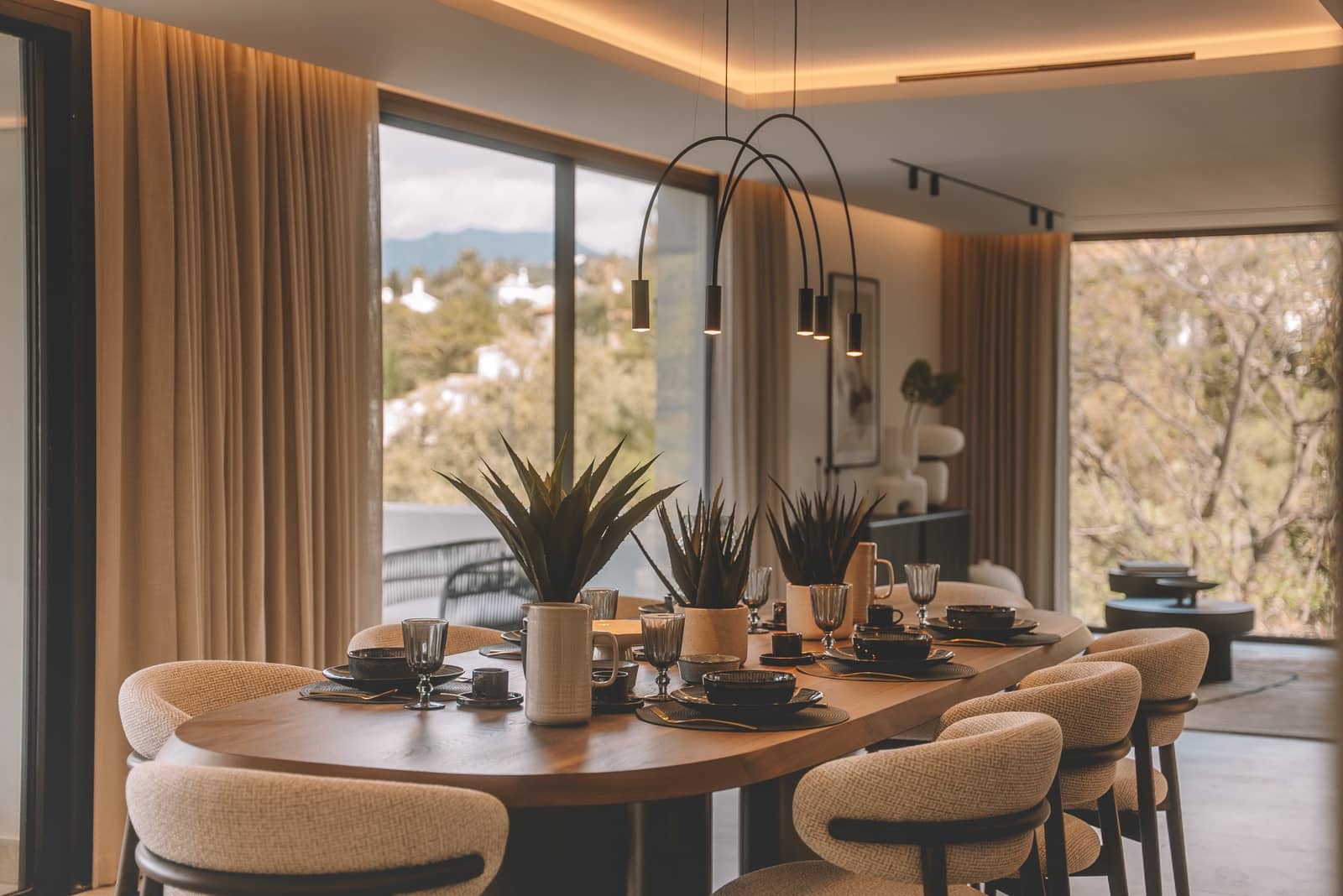 6 bedroom Villa for sale in Marbella with pool garage - € 3,975,000 (Ref: 9177732)