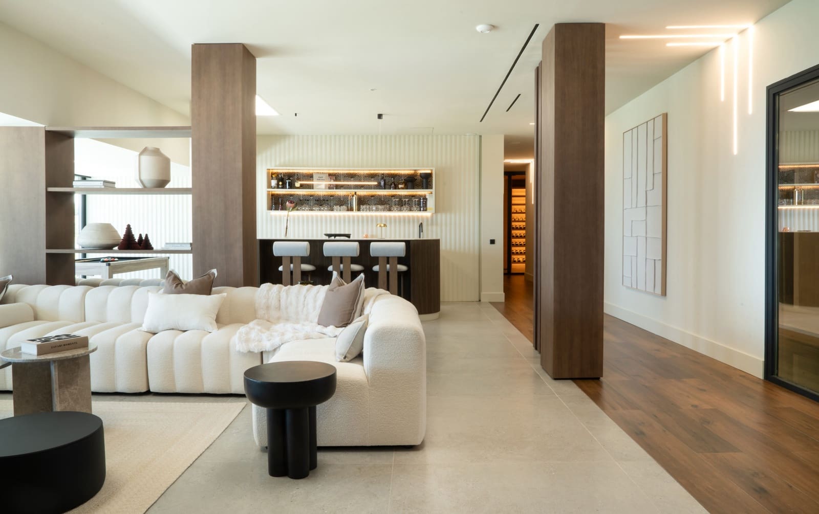 4 bedroom Villa for sale in Benahavis with pool garage - € 7,995,000 (Ref: 9181108)