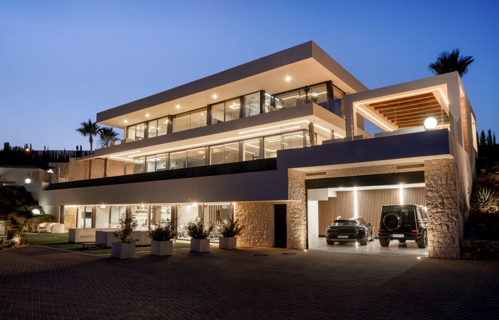 4 quarto Moradia para venda em Benahavis com piscina garagem - 7 995 000 € (Ref: 9181108)