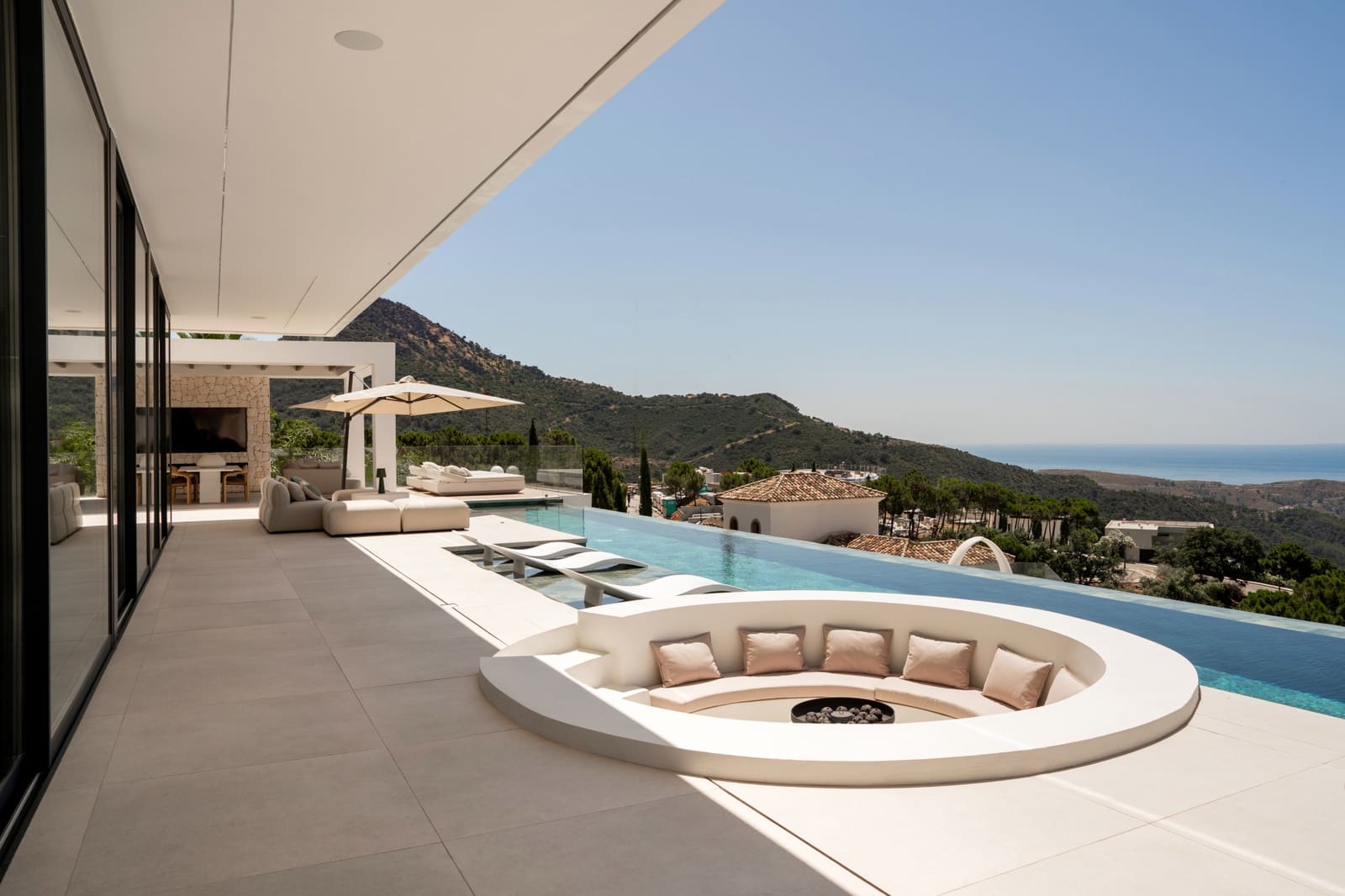 4 quarto Moradia para venda em Benahavis com piscina garagem - 7 995 000 € (Ref: 9181108)