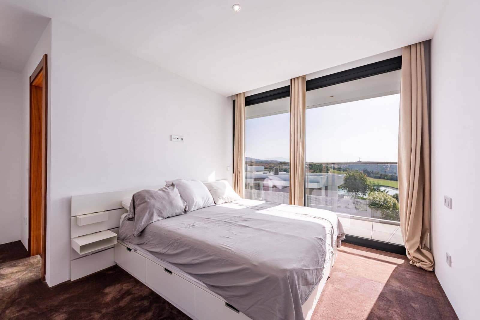 3 soverom Villa til salgs i Estepona med svømmebasseng garasje - € 1 395 000 (Ref: 9193879)