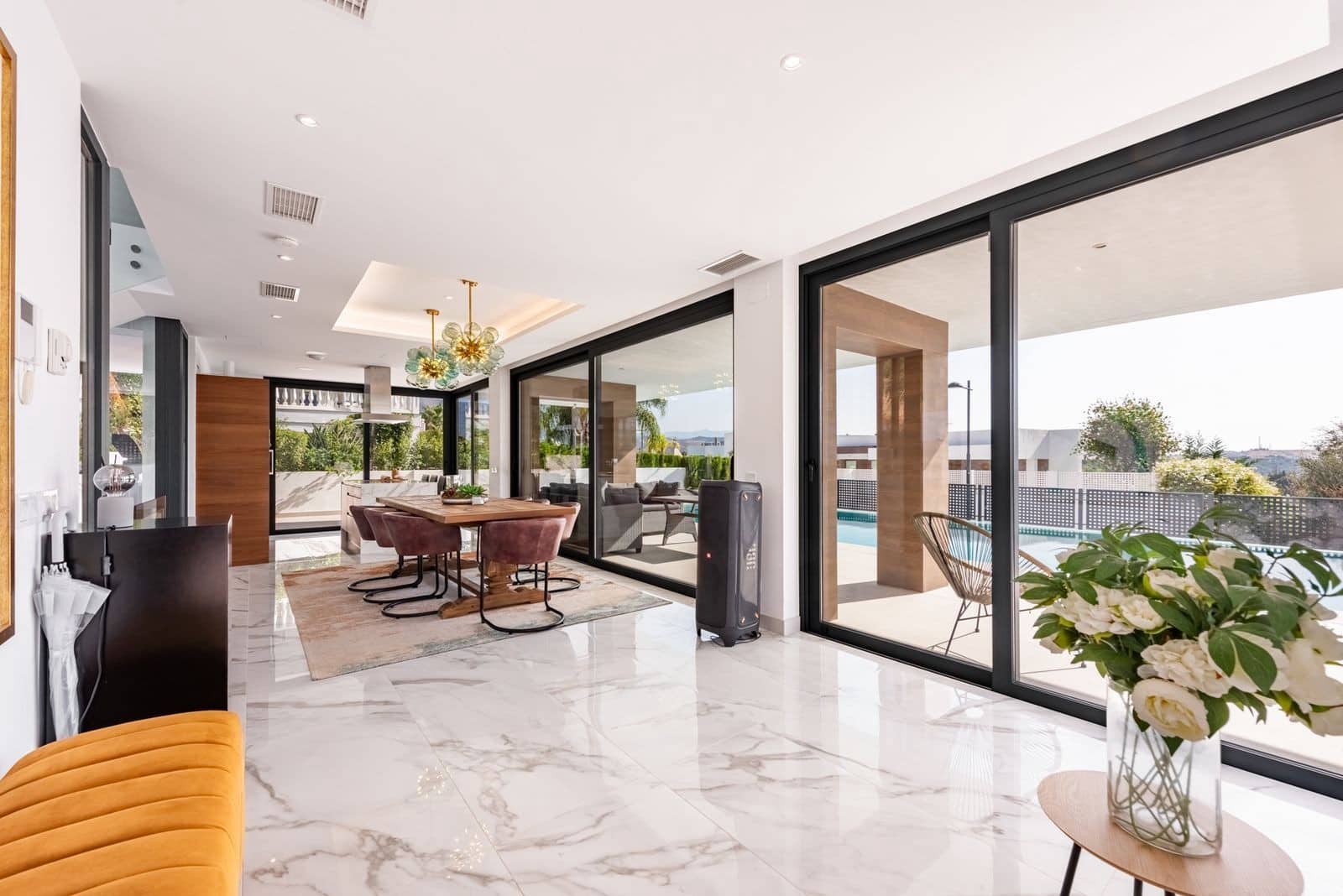 3 soverom Villa til salgs i Estepona med svømmebasseng garasje - € 1 395 000 (Ref: 9193879)