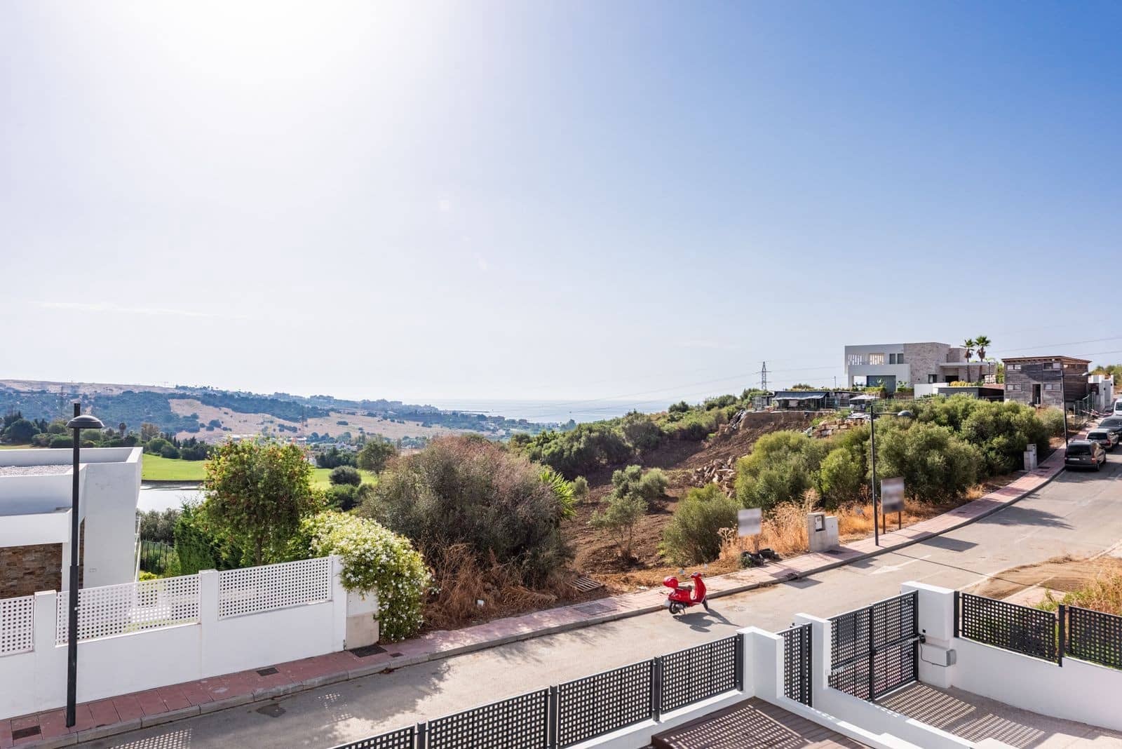 3 soverom Villa til salgs i Estepona med svømmebasseng garasje - € 1 395 000 (Ref: 9193879)