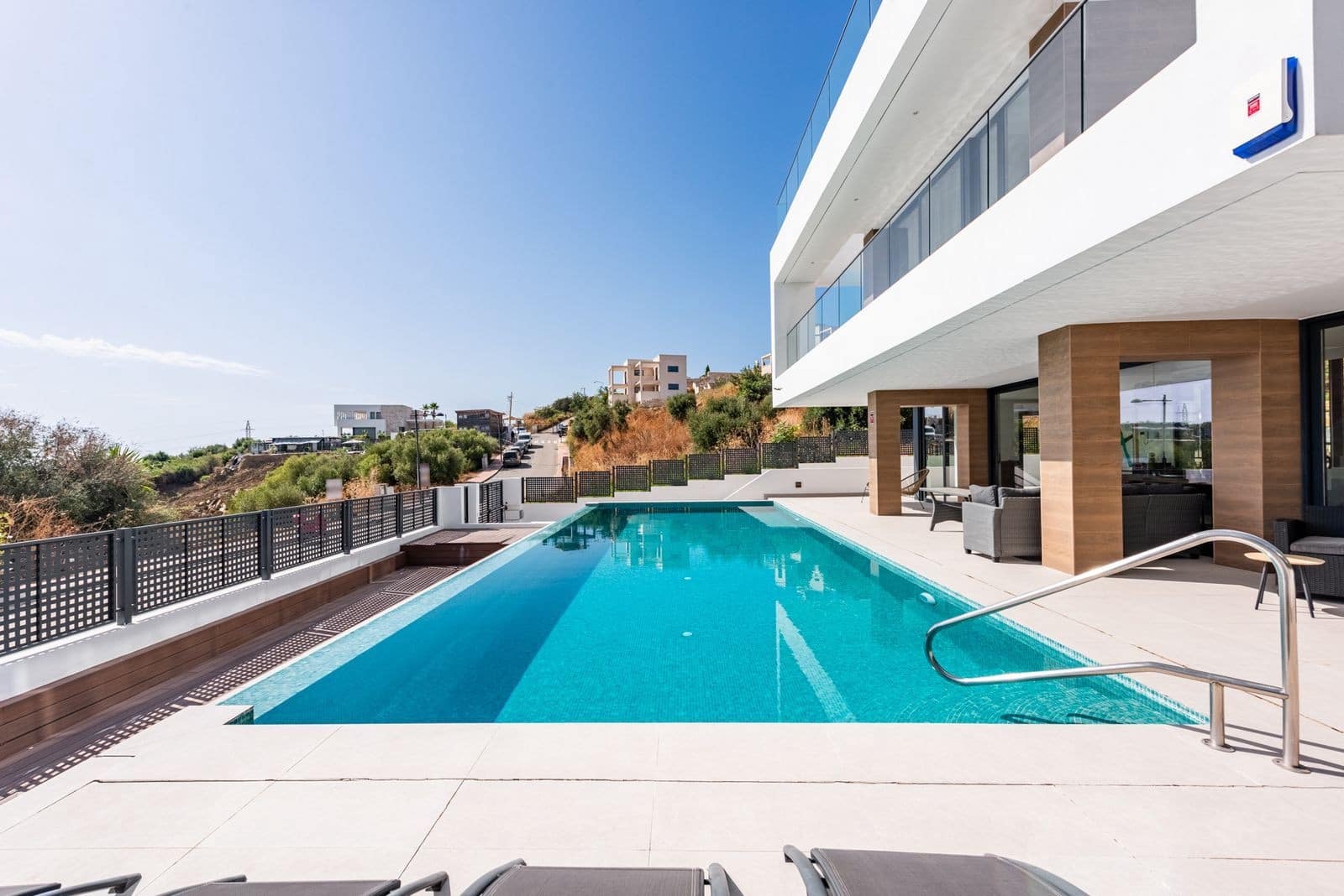 3 soverom Villa til salgs i Estepona med svømmebasseng garasje - € 1 395 000 (Ref: 9193879)