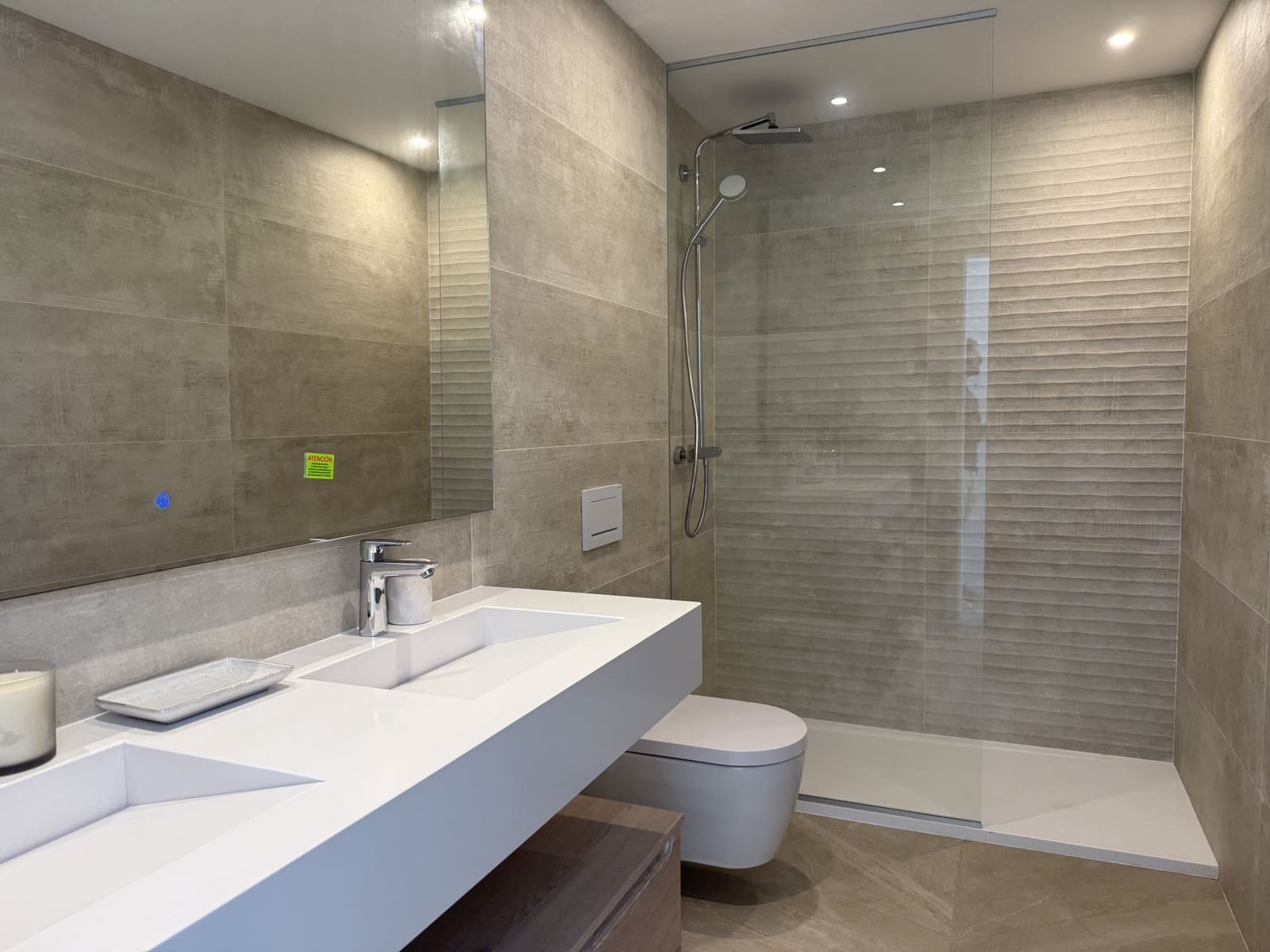 4 sovrum Semi-fristående Villa till salu i Marbella med pool garage - 1 911 000 € (Ref: 9193883)