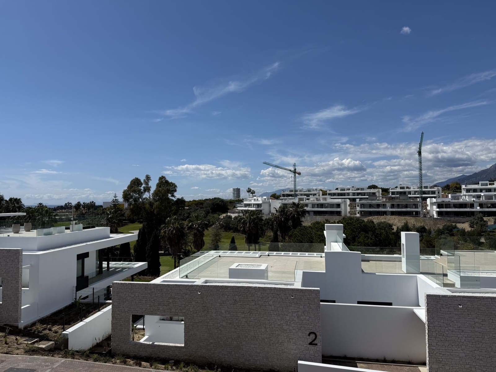 4 soverom Kjedet enebolig til salgs i Marbella med svømmebasseng garasje - € 1 911 000 (Ref: 9193883)