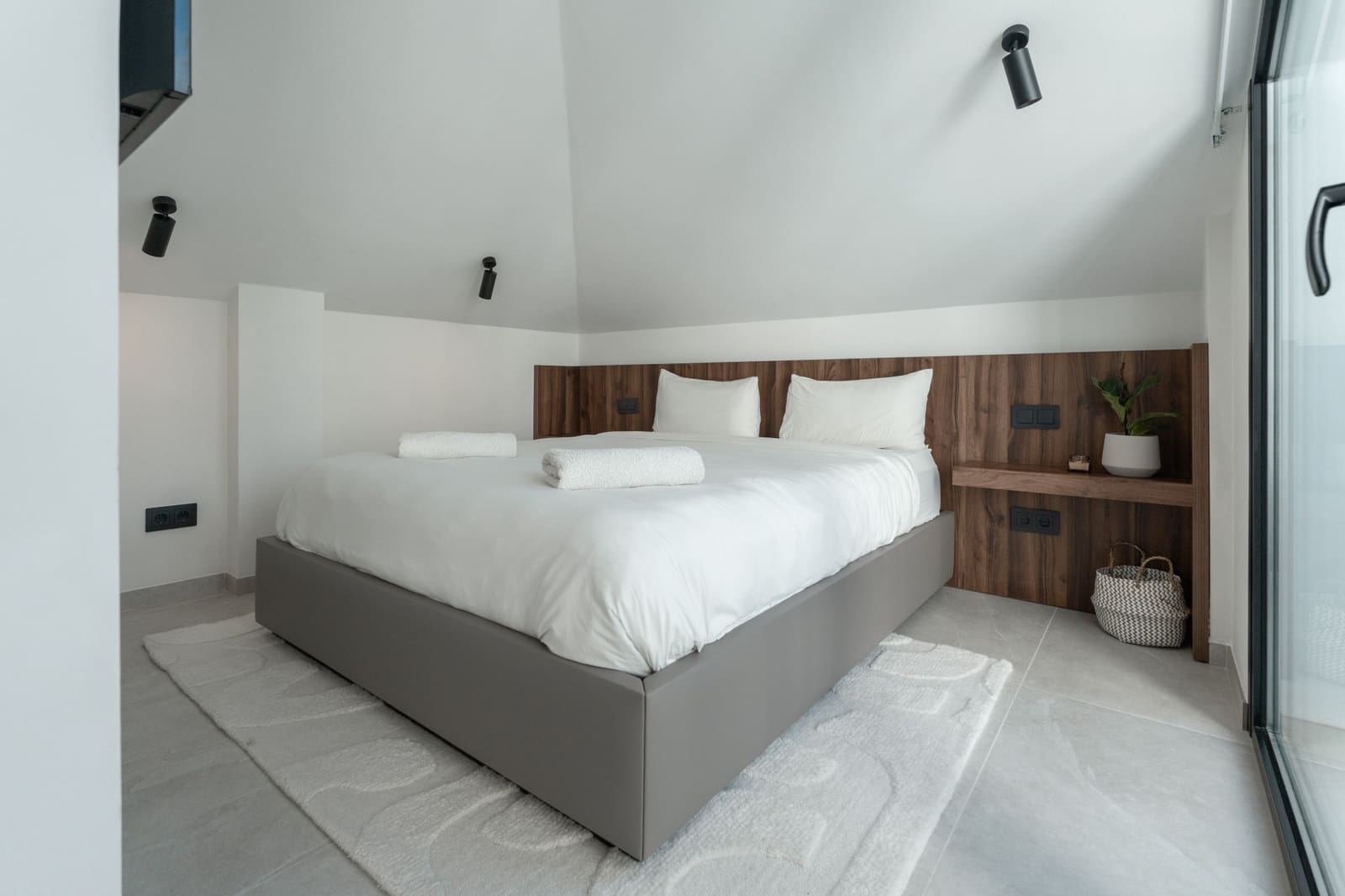 3 sovrum Takvåning till salu i Nueva Andalucia - 1 650 000 € (Ref: 9195664)