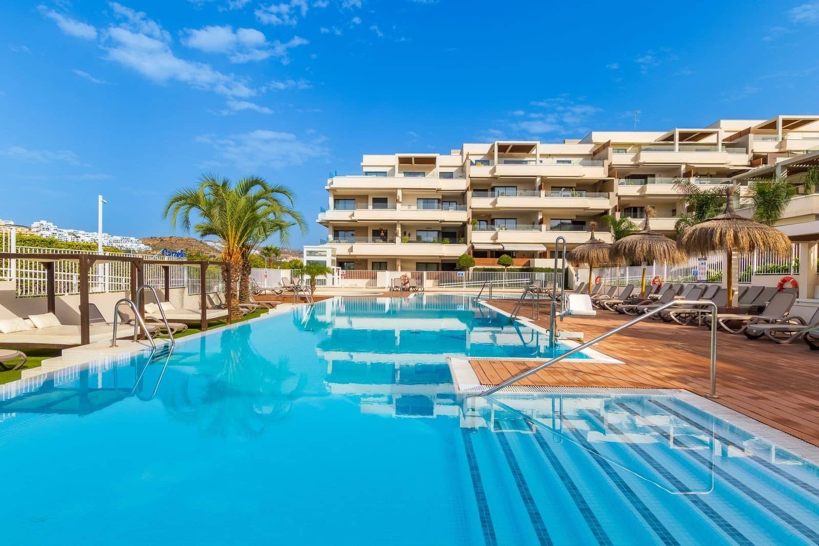 3 sovrum Takvåning till salu i La Cala de Mijas med pool - 795 000 € (Ref: 9200571)