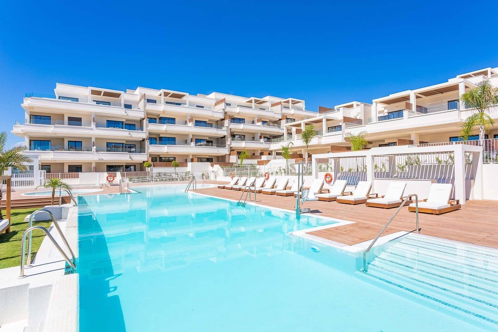 3 sovrum Takvåning till salu i La Cala de Mijas med pool - 795 000 € (Ref: 9200571)