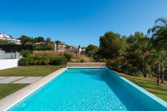 5 quarto Moradia para venda em Marbella com garagem - 2 999 000 € (Ref: 9206560)