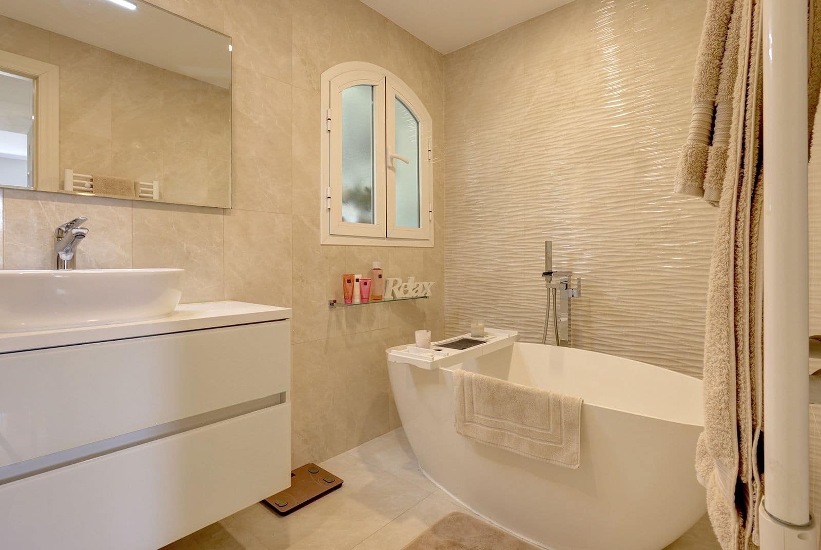 2 makuuhuone Huoneisto myytävänä paikassa Marbella mukana uima-altaan 
autotalli - 480 000 € (Ref: 9215151)