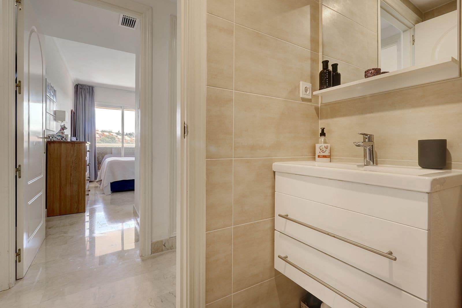 2 makuuhuone Huoneisto myytävänä paikassa Marbella mukana uima-altaan 
autotalli - 480 000 € (Ref: 9215151)