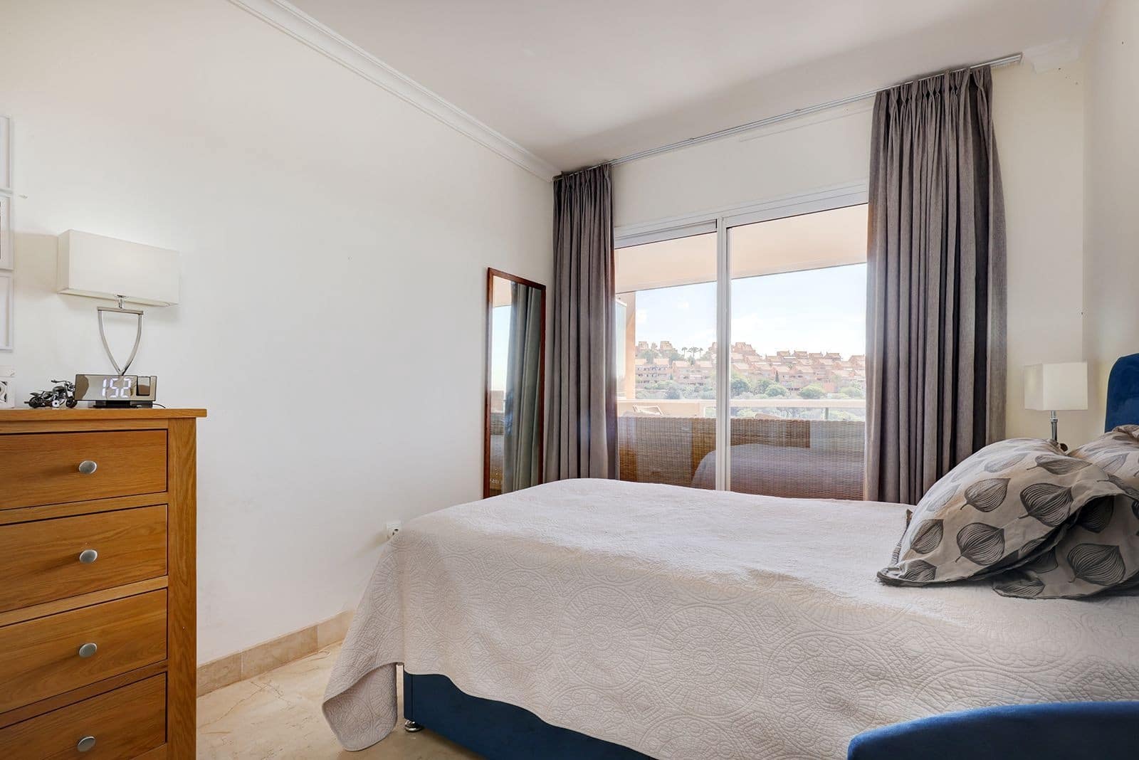 2 makuuhuone Huoneisto myytävänä paikassa Marbella mukana uima-altaan 
autotalli - 480 000 € (Ref: 9215151)