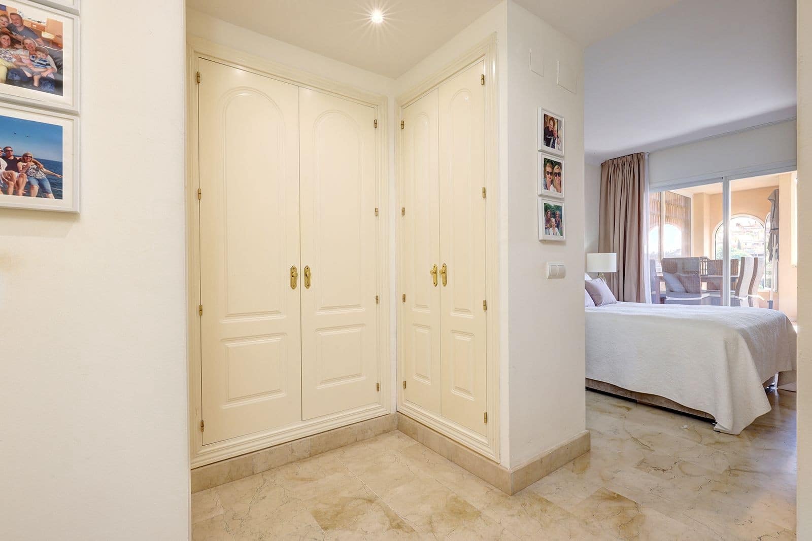 2 makuuhuone Huoneisto myytävänä paikassa Marbella mukana uima-altaan 
autotalli - 480 000 € (Ref: 9215151)