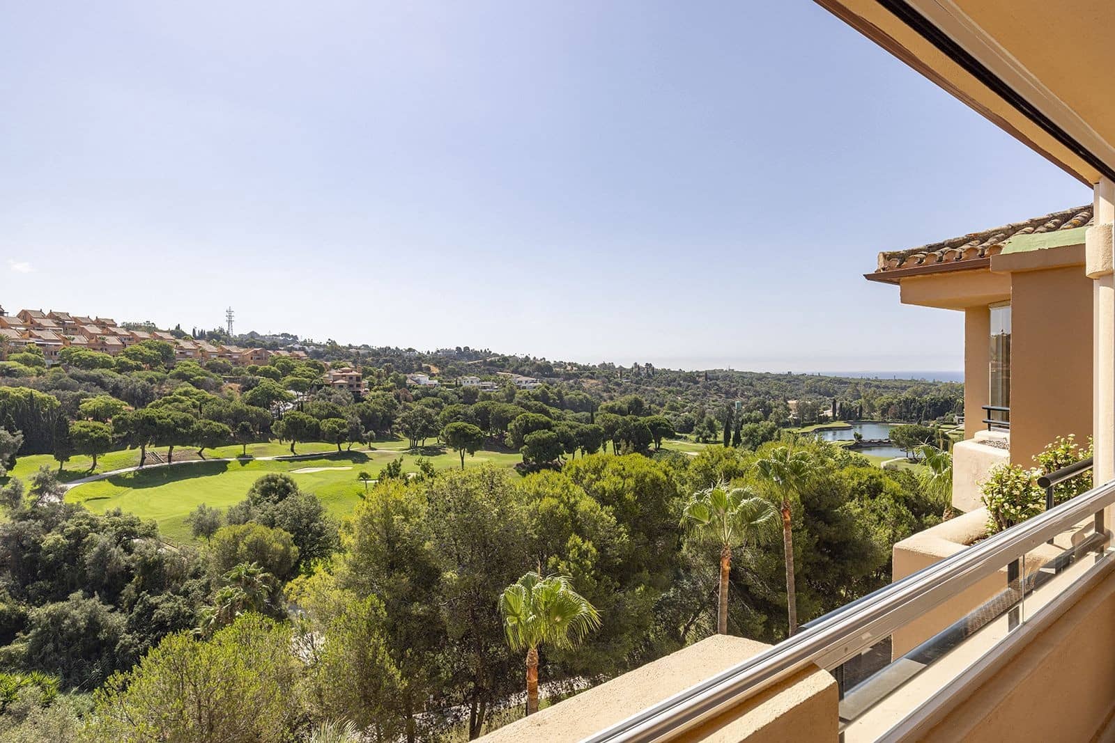 2 makuuhuone Huoneisto myytävänä paikassa Marbella mukana uima-altaan 
autotalli - 480 000 € (Ref: 9215151)