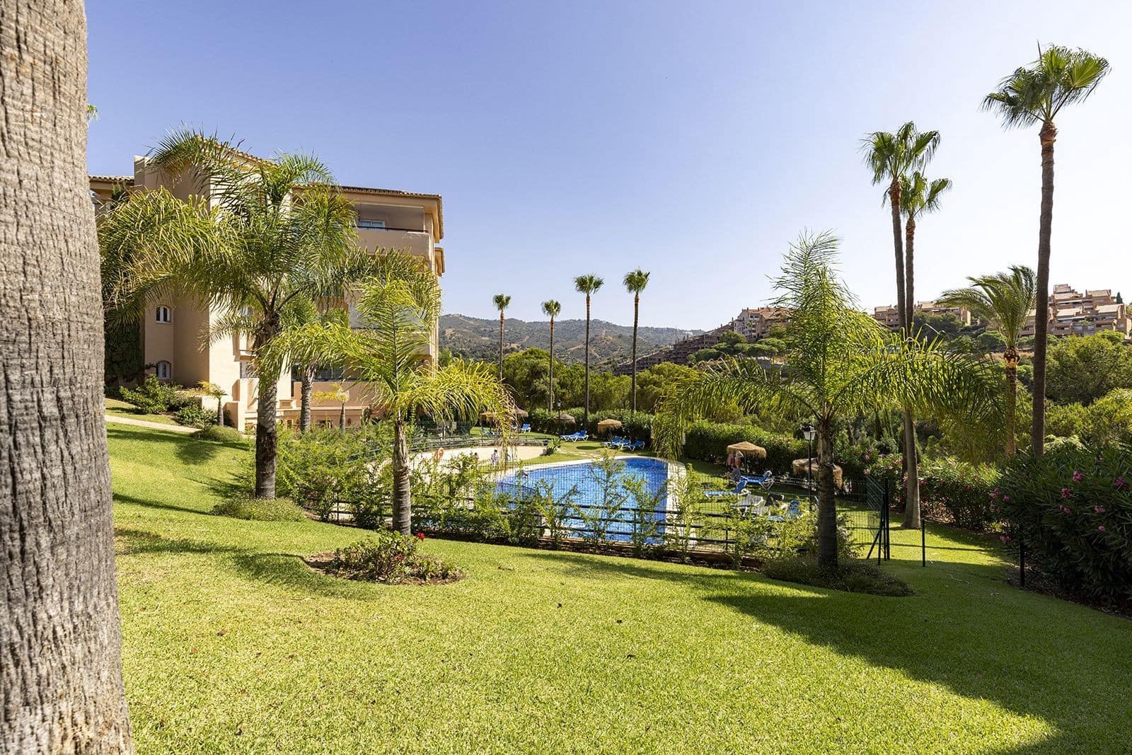 2 makuuhuone Huoneisto myytävänä paikassa Marbella mukana uima-altaan 
autotalli - 480 000 € (Ref: 9215151)