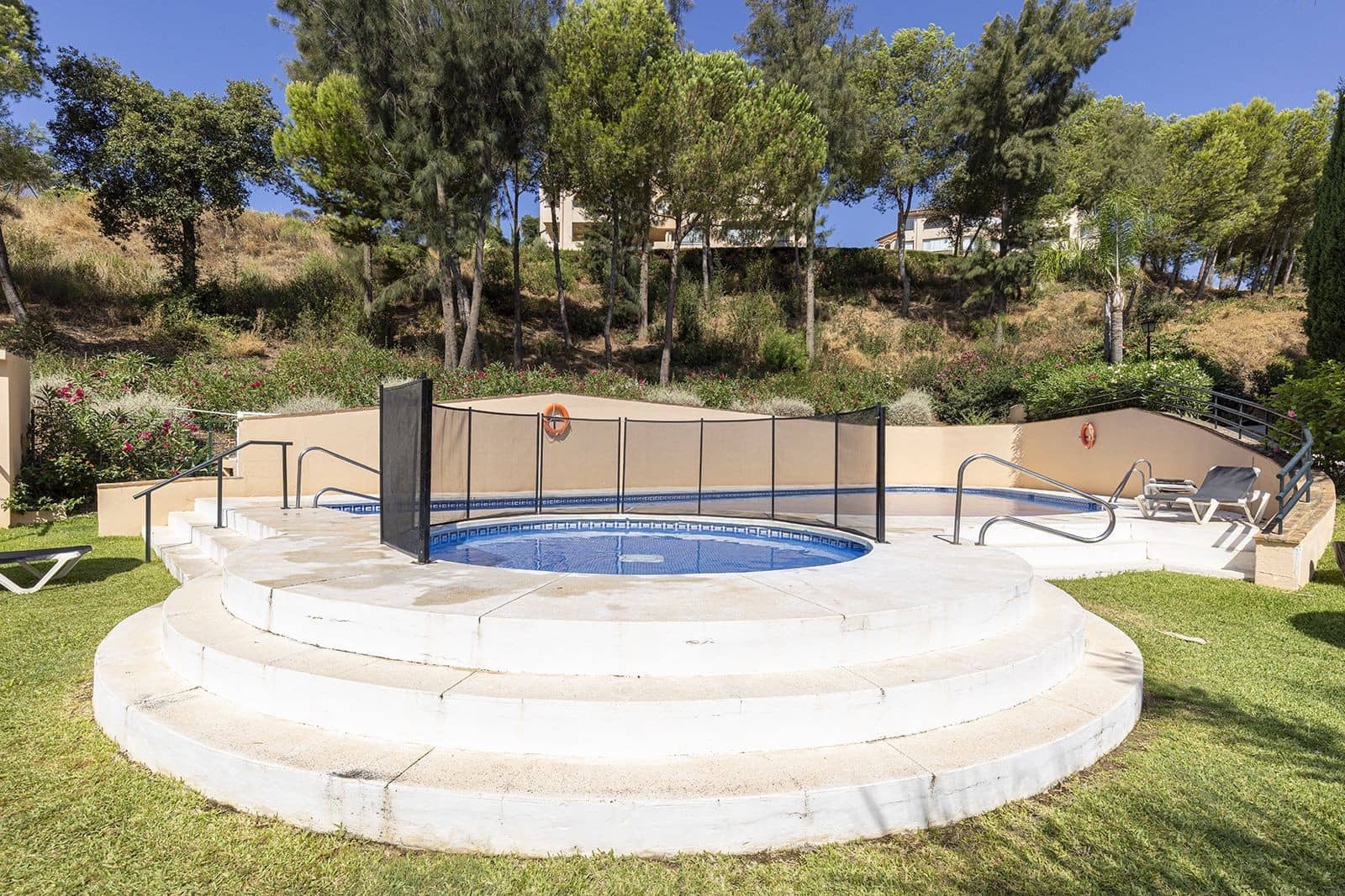 2 makuuhuone Huoneisto myytävänä paikassa Marbella mukana uima-altaan 
autotalli - 480 000 € (Ref: 9215151)