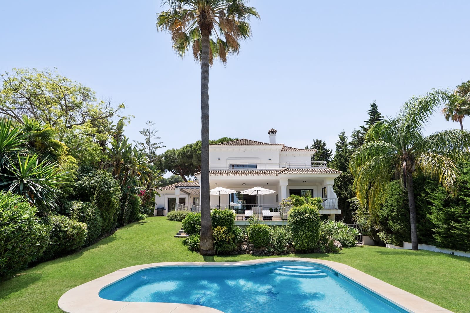 4 sovrum Villa till salu i Marbella med pool garage - 3 250 000 € (Ref: 9255120)