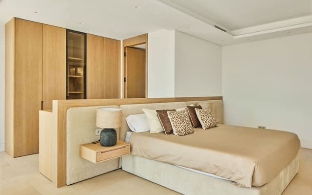 5 soveværelse Villa til salg i Málaga by - € 4.000.000 (Ref: 9255121)