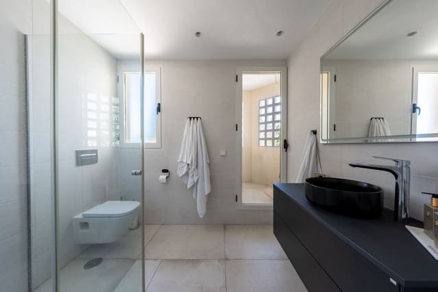 3 sypialnia Penthouse na sprzedaż w Nueva Andalucia, Marbella z basenem garażem - 1 195 000 € (Ref: 9257163)