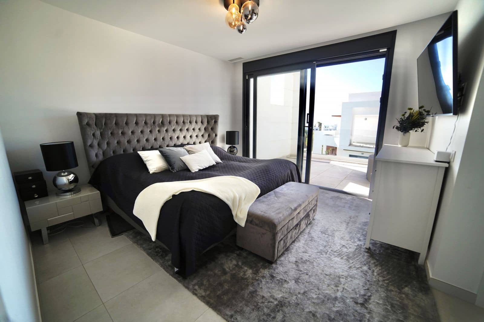 3 bedroom Townhouse for sale in Bel-Air with pool garage - € 899,000 (Ref: 9257164)