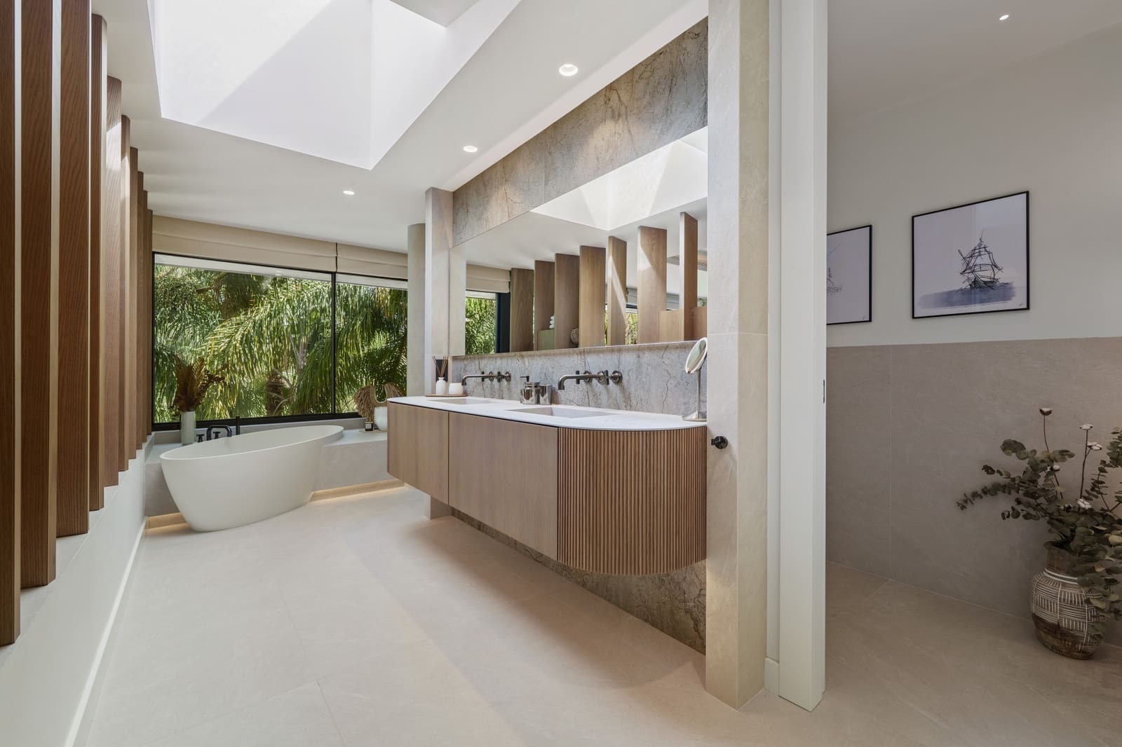 5 bedroom Villa for sale in Marbella with pool garage - € 5,875,000 (Ref: 9257165)