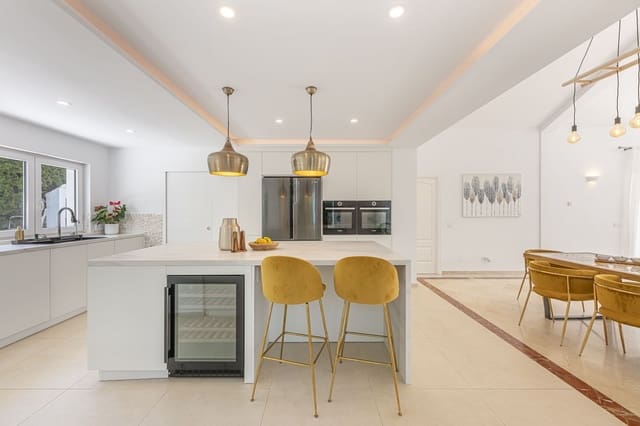 5 quarto Moradia para venda em Sotogrande, San Roque com piscina - 1 795 000 € (Ref: 9257176)