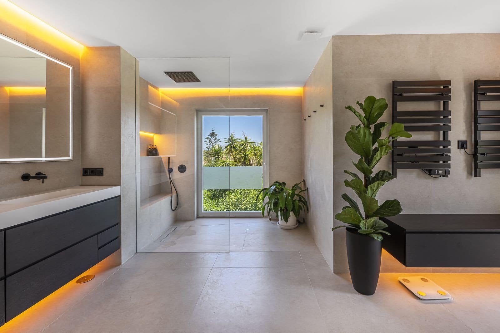 5 soveværelse Villa til salg i Sotogrande med swimmingpool - € 1.795.000 (Ref: 9257176)