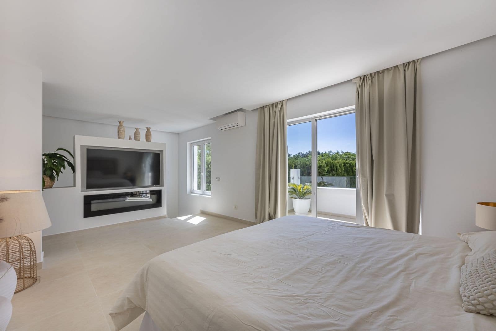 5 soveværelse Villa til salg i Sotogrande med swimmingpool - € 1.795.000 (Ref: 9257176)
