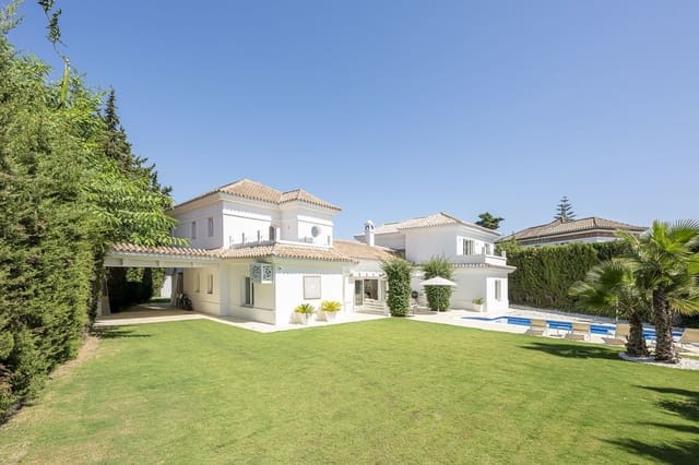 Chalet de 5 habitaciones en Sotogrande, San Roque en venta con piscina - 1.795.000 € (Ref: 9257176)