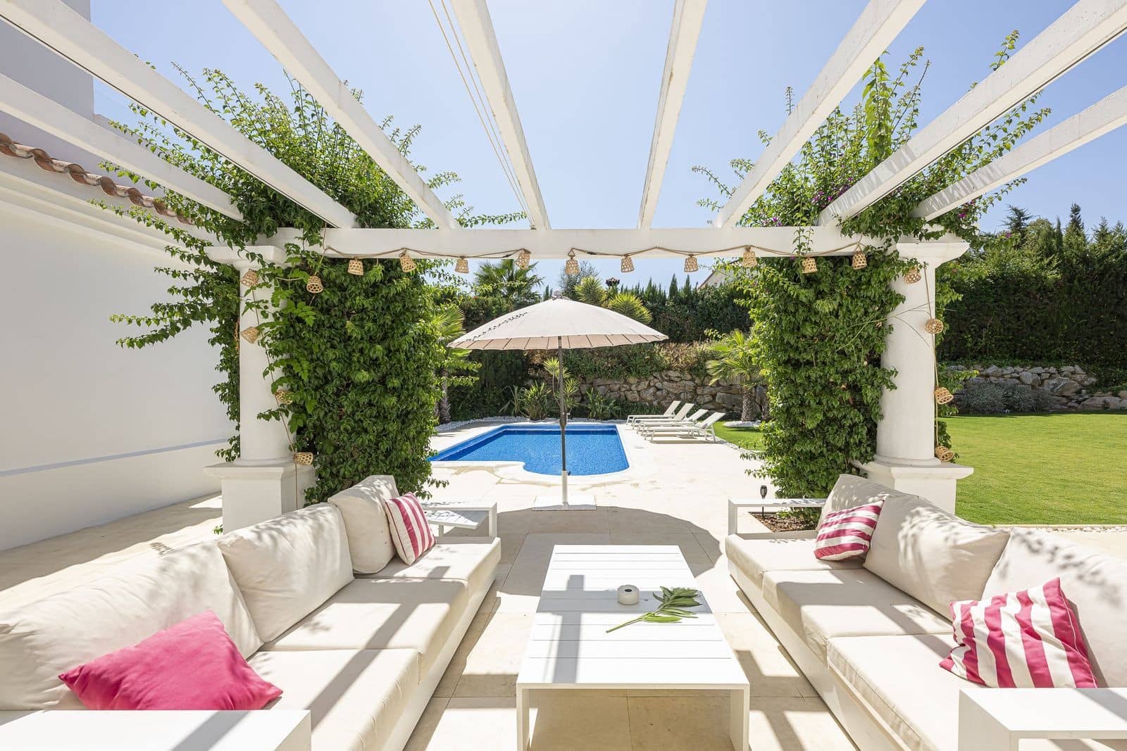 5 soveværelse Villa til salg i Sotogrande med swimmingpool - € 1.795.000 (Ref: 9257176)