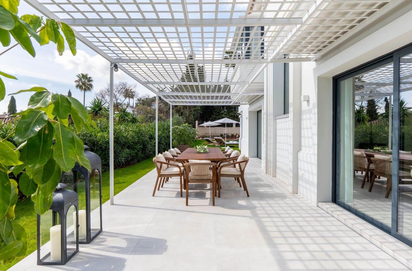 4 bedroom Villa for sale in Nueva Andalucia with pool garage - € 2,795,000 (Ref: 9262493)