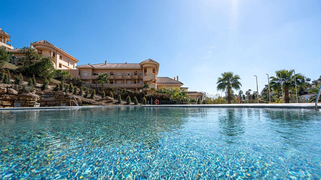 2 sovrum Lägenhet till salu i Marbella med pool garage - 497 500 € (Ref: 9269357)